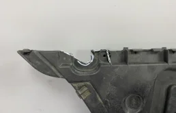 Кронштейн заднего бампера левый для BMW 5er 2018 года на фотографиях