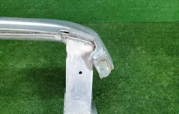 Усилитель бампера передний верхний для Audi Q7 2018 года на фотографиях