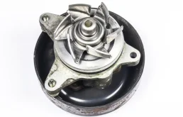 Насос охлаждающей жидкости ДВС(Помпа) для Mazda MPV на фотографиях