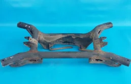 Задняя балка для Mitsubishi ASX 2010 года на фотографиях