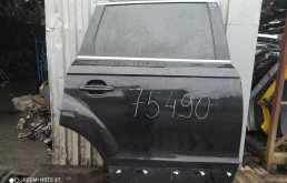 Уплотнитель передней правой двери для Audi Q7 2008 года на фотографиях