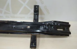 Усилитель заднего бампера для Hyundai Solaris 2011 года на фотографиях