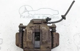 Суппорт передний левый для Mercedes-Benz C class W203 2000-2007