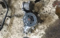 Насос водяной (помпа) TOYOTA LAND CRUISER 200 2014 1610059365 4.5