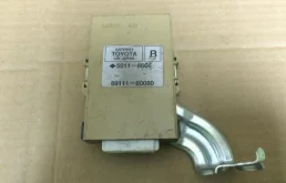 Блок управления TOYOTA LAND CRUISER 200 2012 8911160080 1VDFTV