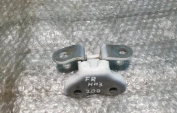 Петля двери передней правой нижняя TOYOTA LAND CRUISER 200 6873012120