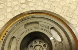 Шкив коленвала для Porsche Cayenne 2014 года на фотографиях