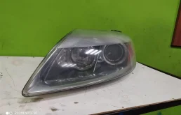 Фара ксенон левая для Audi Q7 2009 года на фотографиях