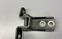 Петля двери передней правой верхняя LEXUS LX570 2016 6871012151 URJ200 3UR-FE 5.7