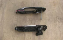 Ручка двери передняя правая внешняя для Toyota Corolla на фотографиях