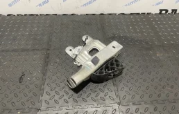 Кронштейн усилителя бампера BMW 328iX 51117266193 F30 N20B20A, передний левый