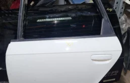 Дверь Audi A3 2009 8P1