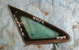 Стекла и зеркала для Opel Zafira 2010 года на фотографиях