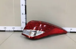Фонарь внешний правый для Hyundai i40 на фотографиях