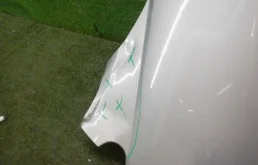 Крылья для Nissan Tiida 2012 года на фотографиях