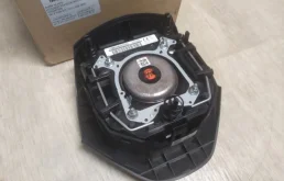 Подушка безопасности водителя для Mitsubishi ASX на фотографиях