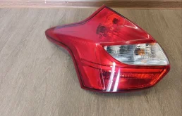 Фонарь задний левый ford focus 3 х/б