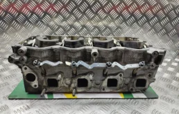 ГБЦ для Nissan Navara 2005 года на фотографиях