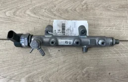 Рампа топливная сборе VW Touareg 2 2012-2018 7P