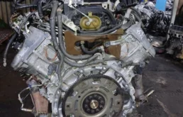 Двигатель для Lexus LS 2010 года на фотографиях