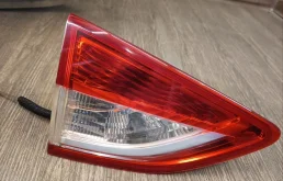 Фонарь задний внутренний ford kuga 2012-2016 левый