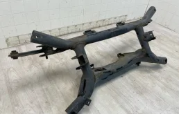 Задний подрамник для Mitsubishi ASX 2010 года на фотографиях