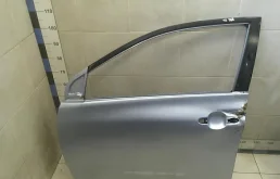 Дверь передняя левая Corolla E15 2006-2013