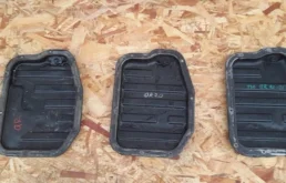 Поддон картера для Nissan X-Trail 2003 года на фотографиях