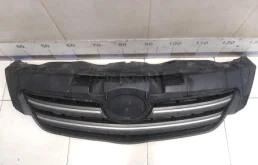 Решетка радиатора Corolla E15 2006-2013