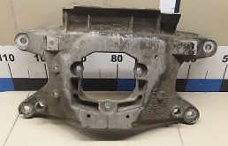 Кронштейн опоры КПП A4 [B8] 2007-2015