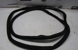 Уплотнитель (внутри) Octavia (A5 1Z-) 2004-2013