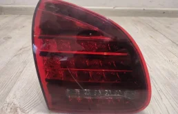 Фонарь в крышку багажника Porsche Cayenne V8 Turbo 2012 958 (92A)