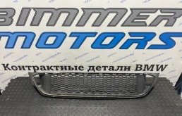 Решетка в бампер BMW 550iX F10
