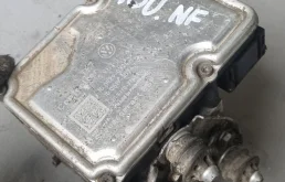 Блок ABS (насос) для VW Touareg 2010-2018