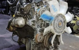 Двигатель без навесного для Mitsubishi Pajero 2017 года на фотографиях