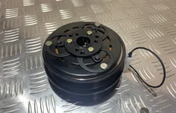 Муфта компрессора кондиционера для Volvo C30 на фотографиях