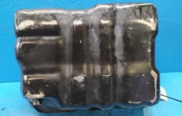 Поддон картера для Mitsubishi Outlander 2015 года на фотографиях