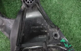 Кронштейн подушки двигателя для Audi Q3 2014 года на фотографиях