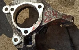 Кулак поворотный правый для Opel Zafira на фотографиях