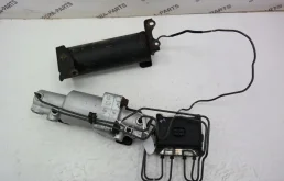 Блок клапанов пневмоподвески для Lexus LX на фотографиях