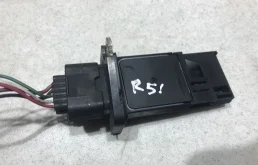 Датчик массового расхода воздуха для Nissan X-Trail на фотографиях