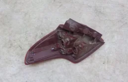 Фонарь внешний правый для Toyota RAV4 на фотографиях