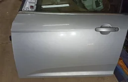 Дверь передняя левая Ford Focus 3