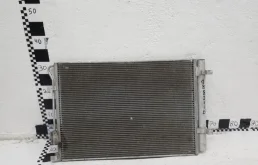 Радиатор кондиционера для Hyundai Solaris 2018 года на фотографиях