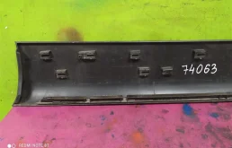 Молдинг передней левой двери для Audi Q7 на фотографиях