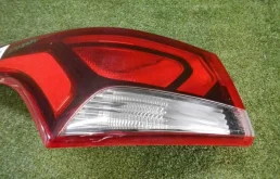 Фонарь внешний левый для Hyundai Solaris 2015 года на фотографиях