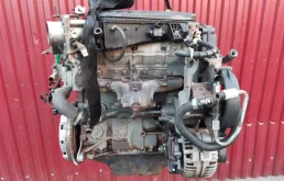 Двигатель без навесного для Fiat Doblo 2008 года на фотографиях