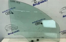 стекло боковое Renault Sandero 2011 BS1Y K7JA710