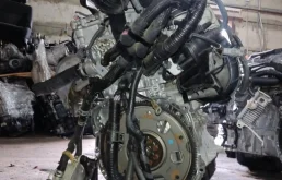 Двигатель без навесного для Toyota RAV4 2018 года на фотографиях