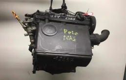 Двигатель без навесного для Volkswagen Polo 1999 года на фотографиях